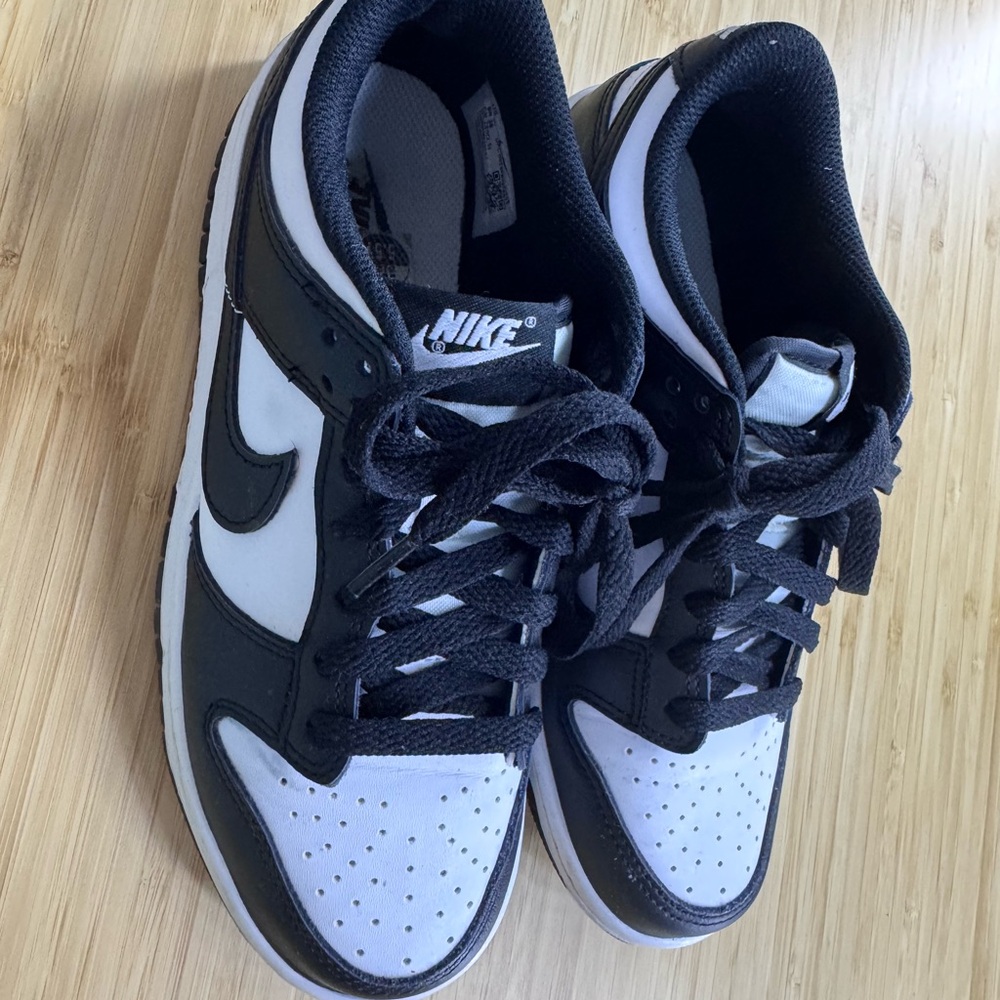 Nike Panda Dunks Boys 5.5